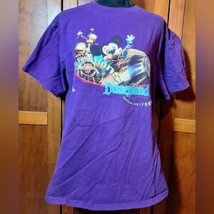 🏰TULTEX Disneyland t-shirt Size L